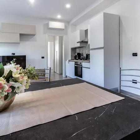 Urban Style Apartments- Tra E Centro Citta - Wifi Ac